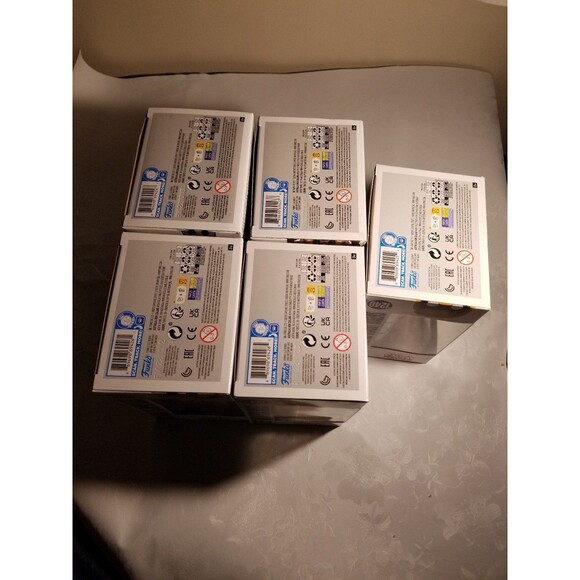 WB 100 Looney Tunes Funko Pop Set of 5 Tweety, Lola Bunny, Taz, Daffy Duck,Bugs - Picture 5 of 5